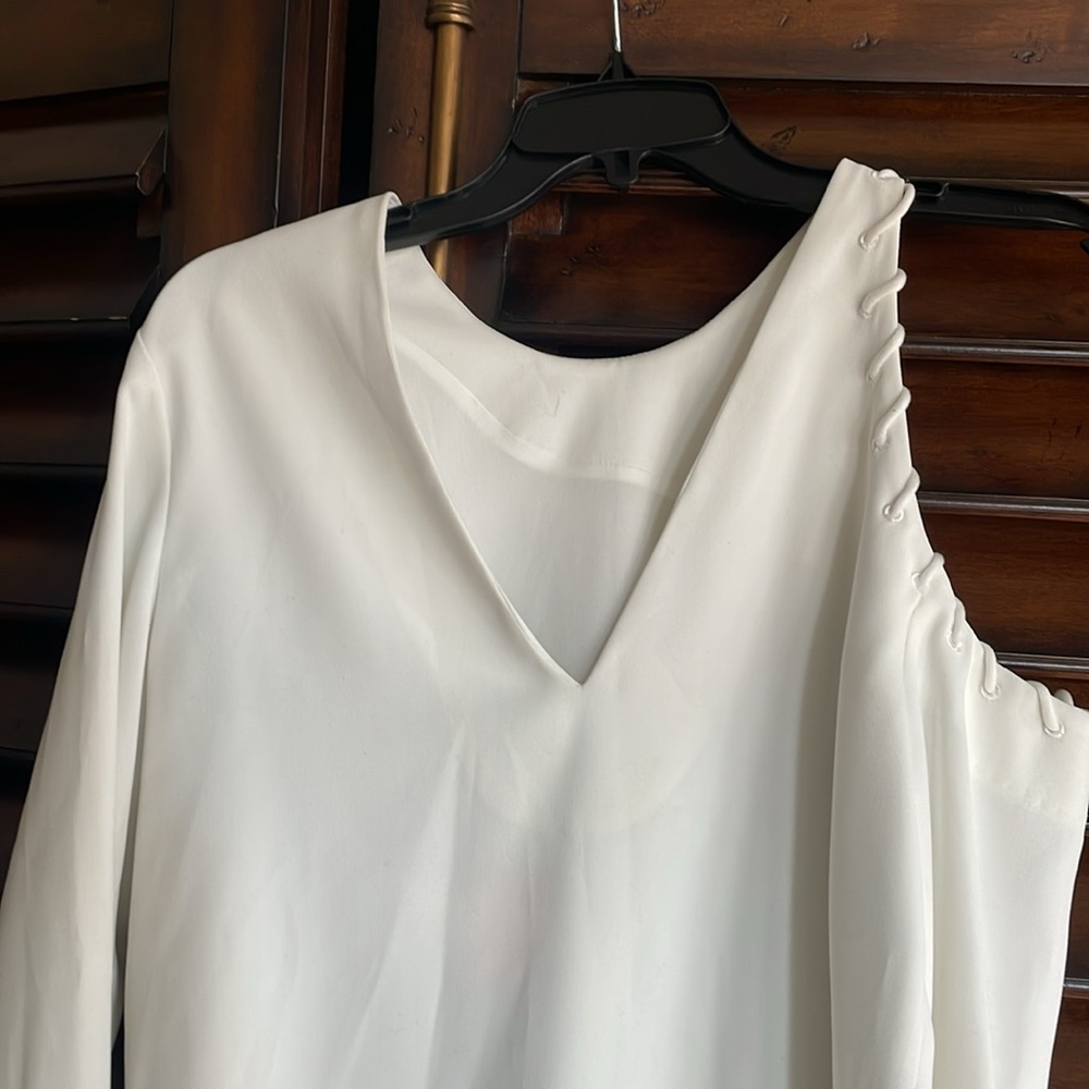 IRO Size 36 Blouse Ivory One Shoulder Revolve Cutout Top EUC - Picture 5 of 7